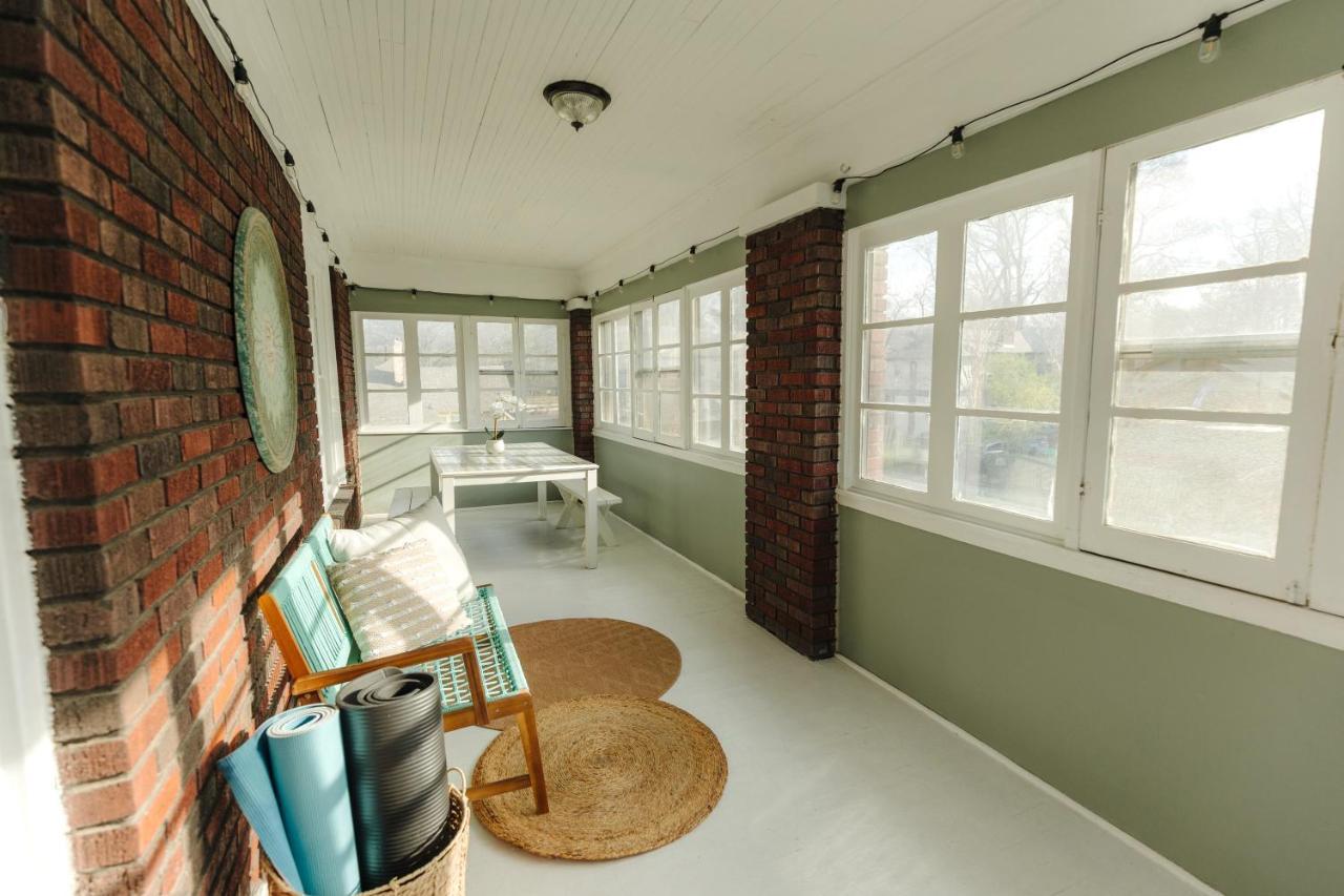 فيلا Historic Revival 2Br Midtown Memphis Free Parking Fast Wifi Free Parking Yes Pets المظهر الخارجي الصورة
